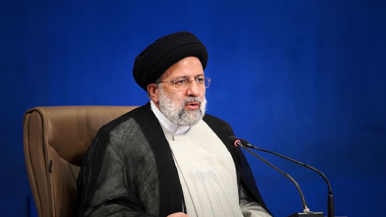 دستور رئیس‌جمهور به معاون اول در پی اشکالات در پرداخت حقوق معلمان