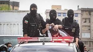 پلیس رعب و وحشت را در دل مجرمان ایجاد می‌کند