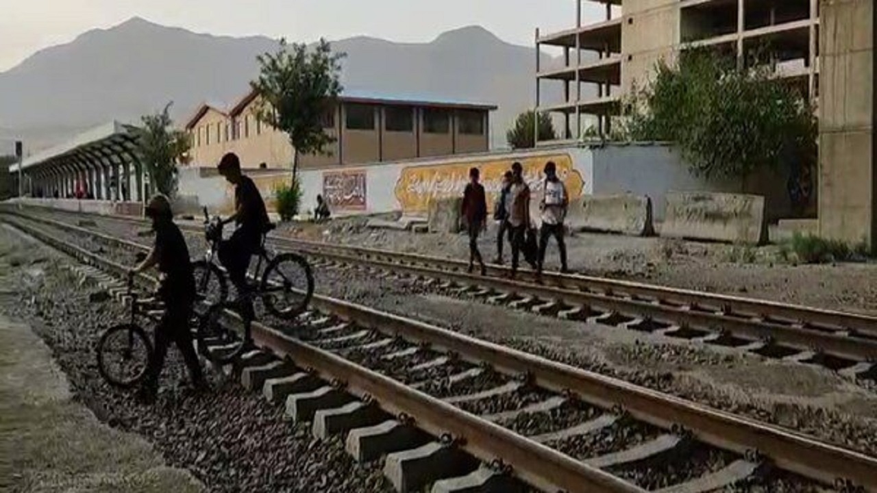 سرقت اموال عمومی در ایستگاه راه‌آهن شهر قدس + تصویر