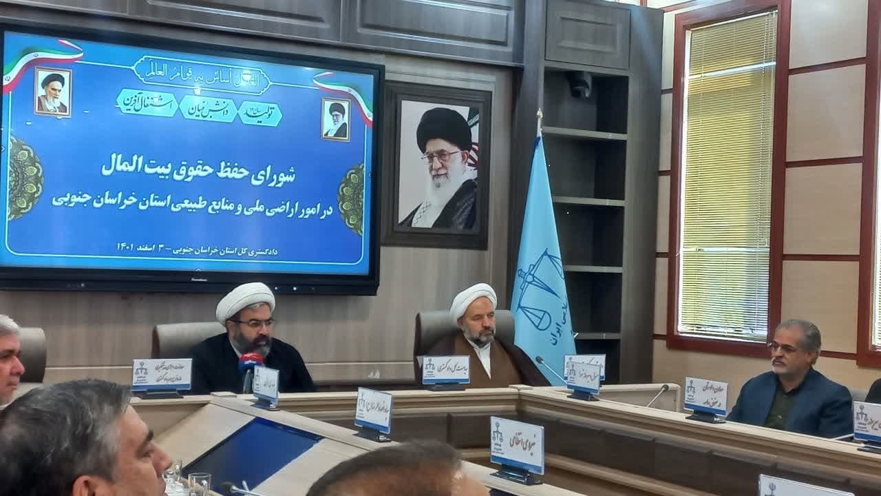 برخورد با حاملان غیرمجاز سنگ‌های معدنی