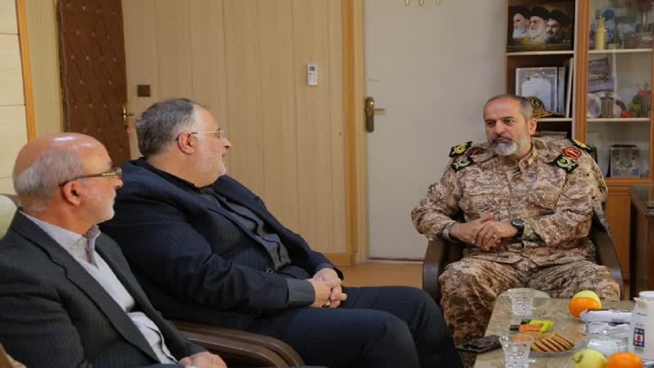 سپاه خار چشم دشمنان است