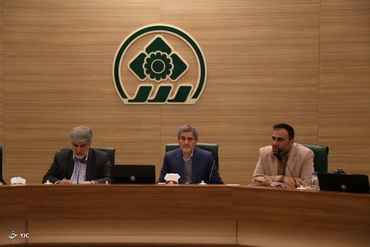 راه‌های دسترسی آسان به حرم مطهر با رعایت موازین میراثی گسترش یابد / نیاز به تسریع در تدوین نقشه کمربند سبز شیراز