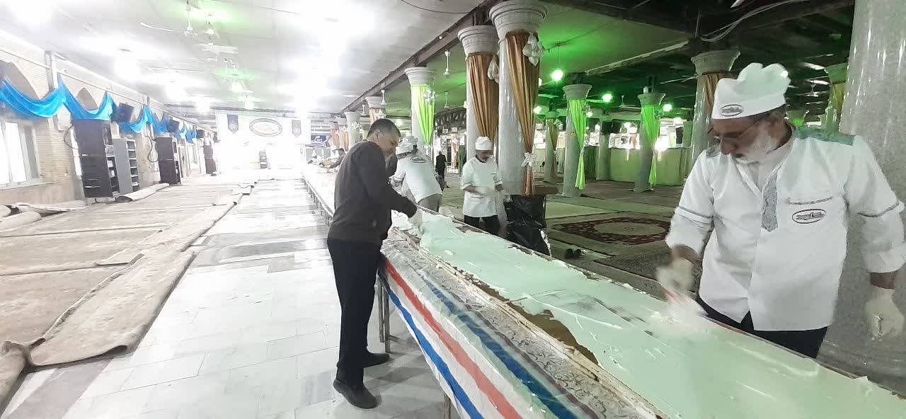 پخت کیک ۱۱۰ متری در کرمان