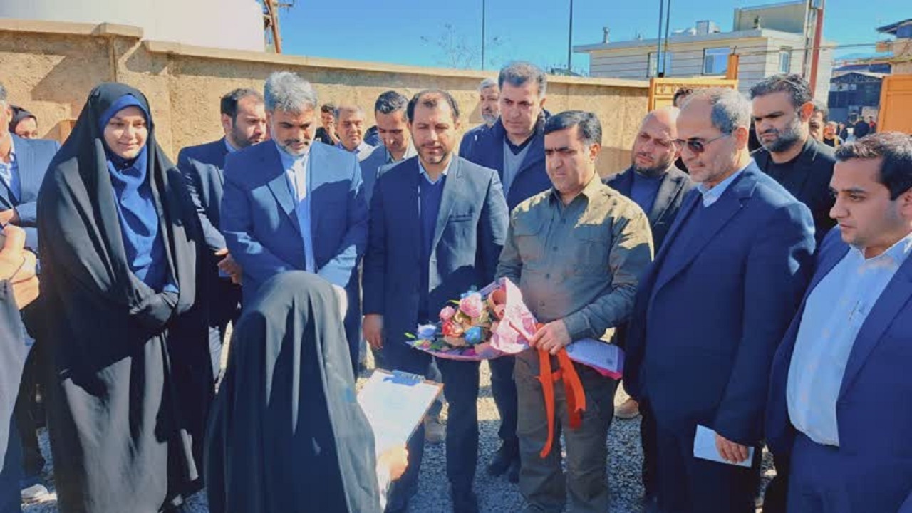 معاون رئیس جمهور برای بازدید و افتتاح طرح وارد همدان شد