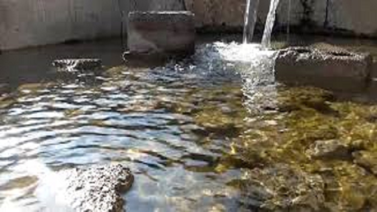 آب رهاشده در بنفشه کرج، قابل استفاده نیست
