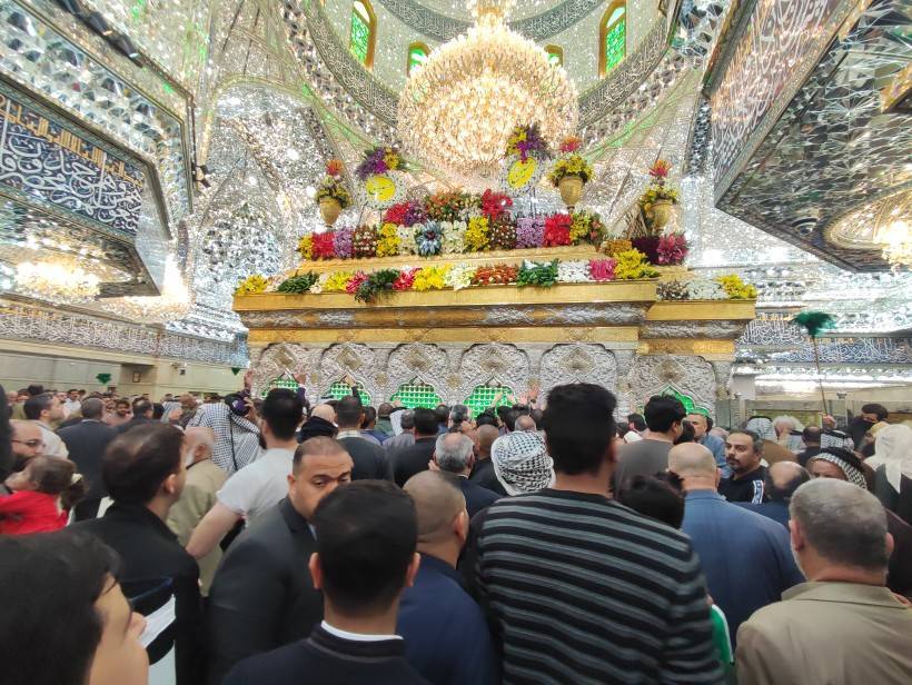 تصاویر حرم امام حسین (ع) درشب میلاد