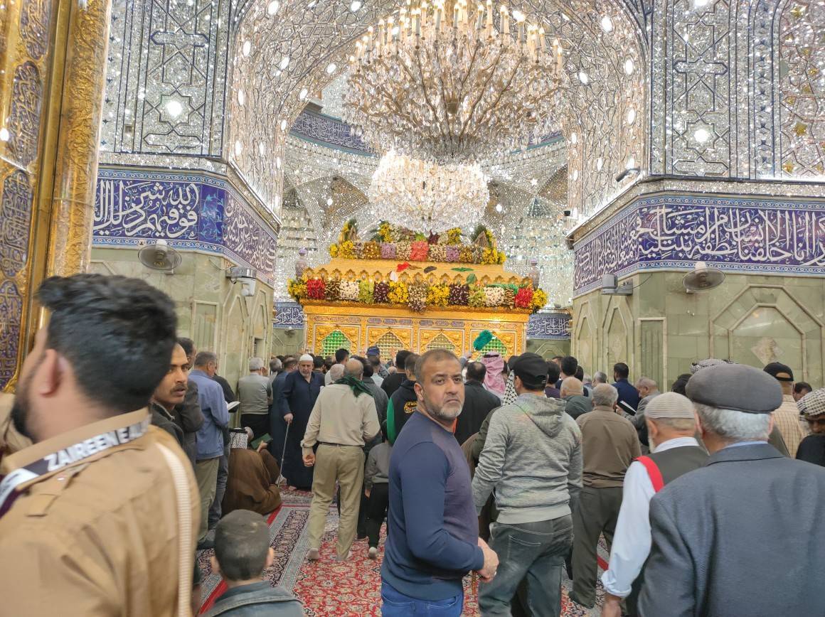 تصاویر حرم امام حسین (ع) درشب میلاد