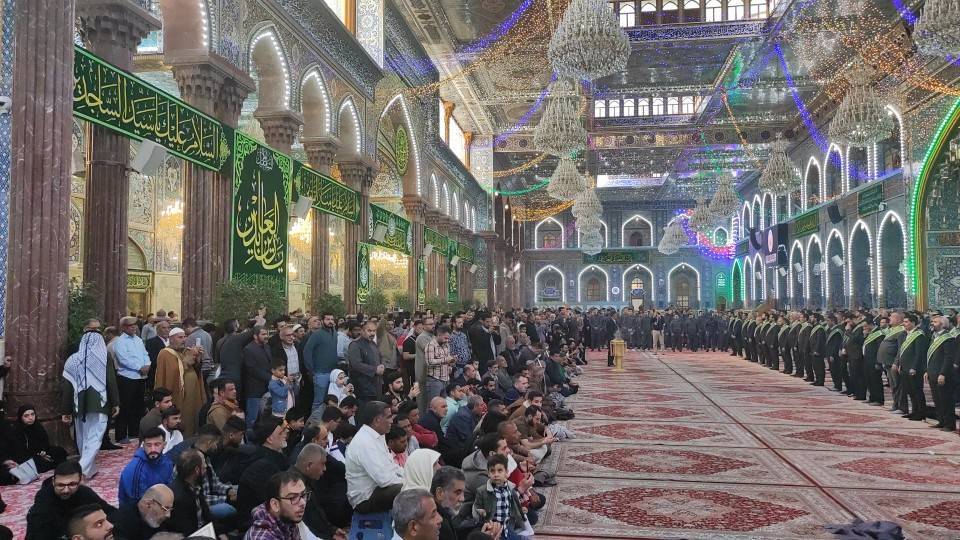 تصاویر حرم امام حسین (ع) درشب میلاد