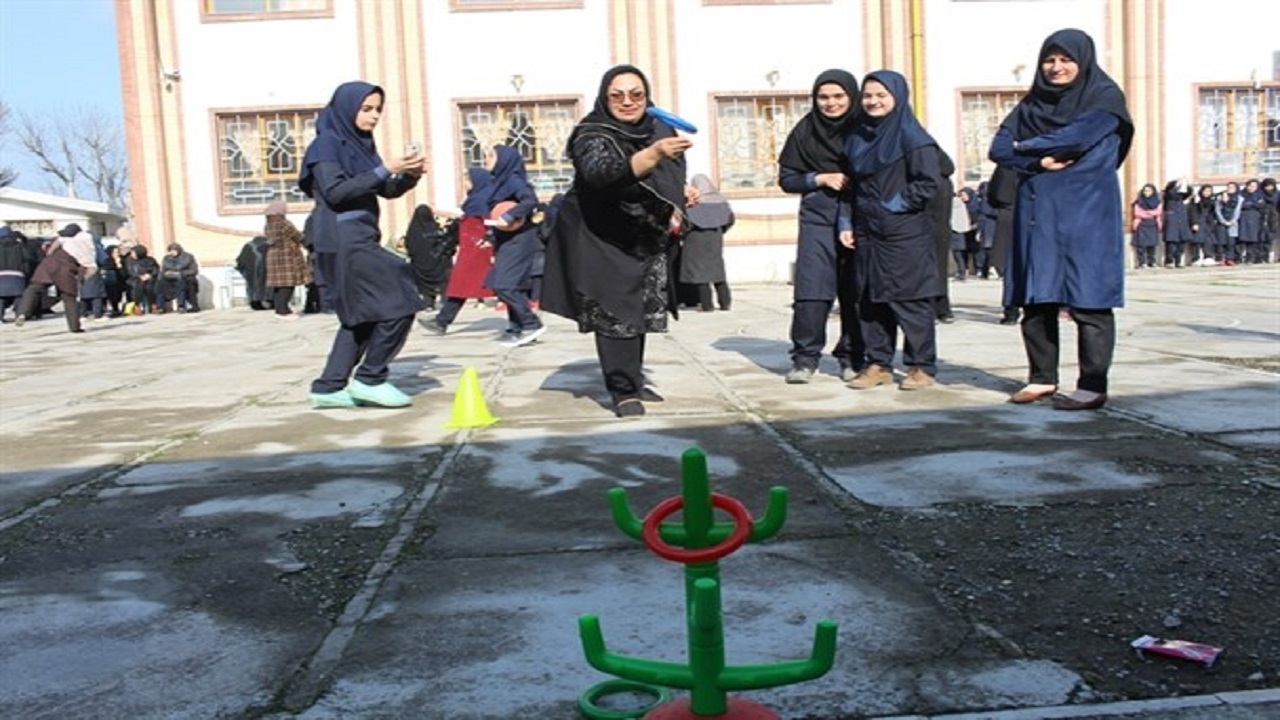 مسابقات ورزشی مادر و دختری در مهریز