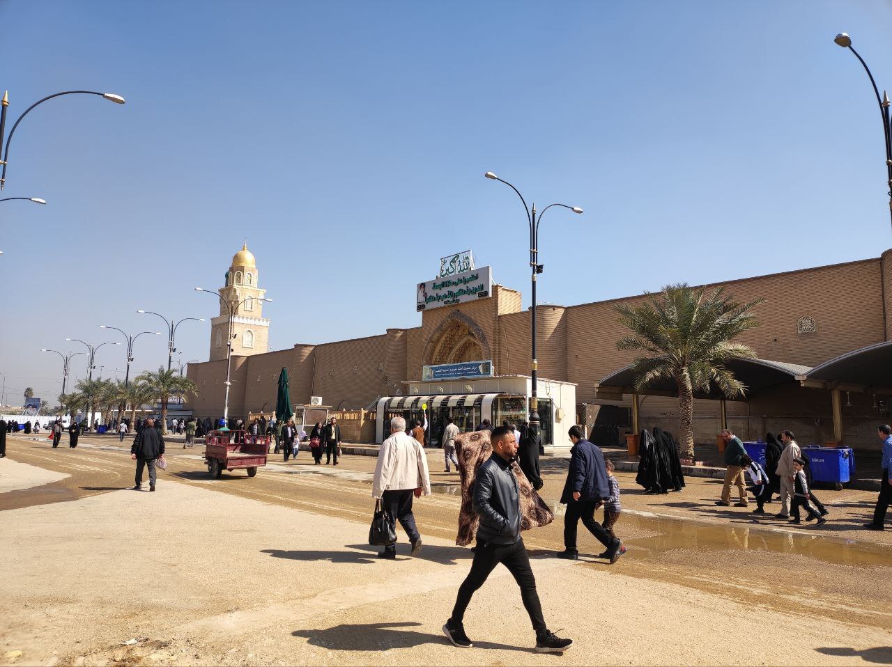فضای بیرونی مسجد کوفه
