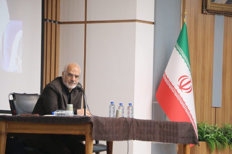 سرمایه گذاری در پایین دست صنعت فولاد باید انجام شود