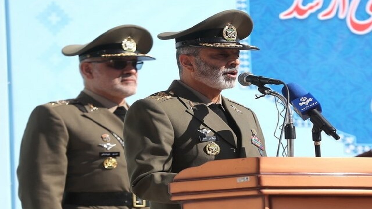 تمام آموزش‌ها را متناسب با صحنه نبرد تنظیم کرده‌ایم