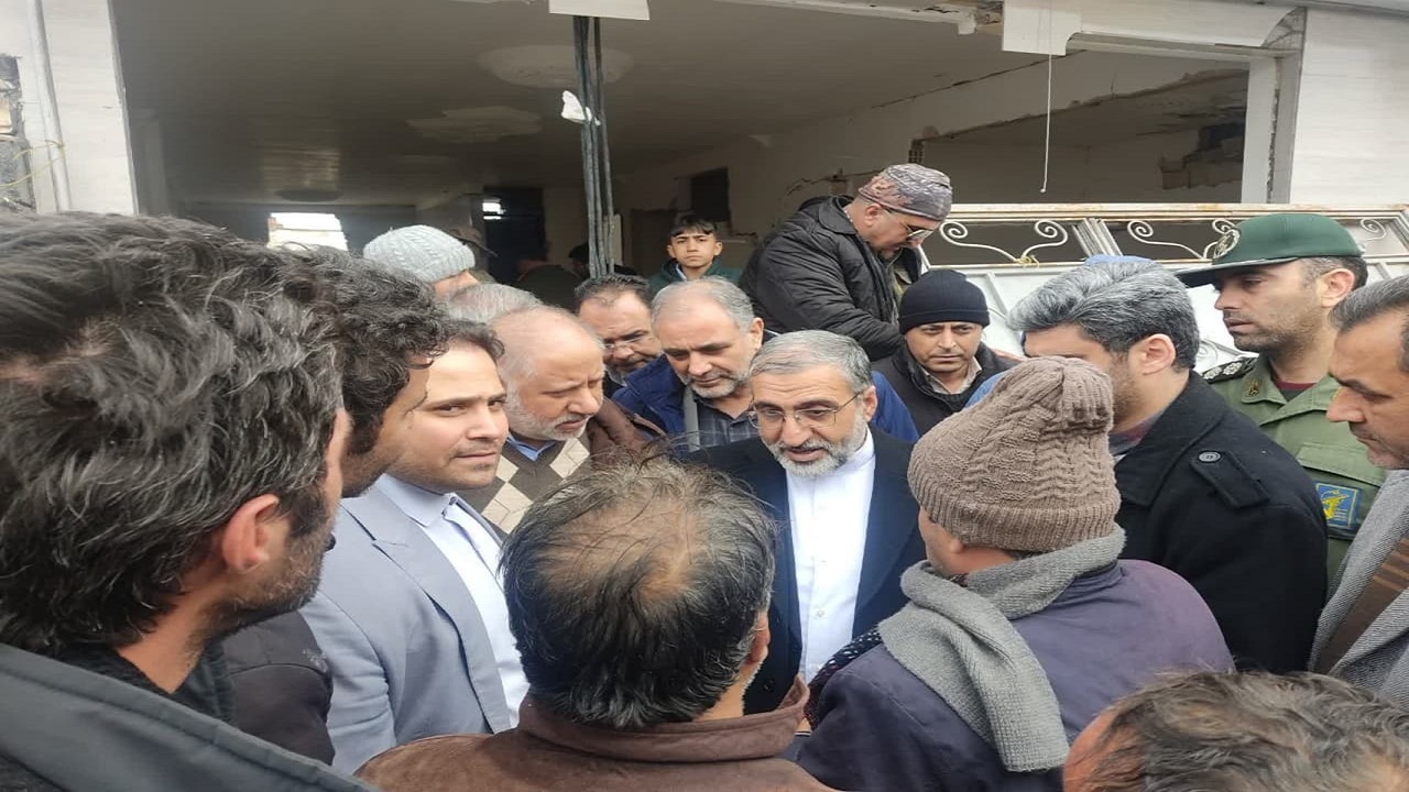 نماینده رییس جمهور از مناطق  زلزله‌زده شهرستان خوی بازدید کرد
