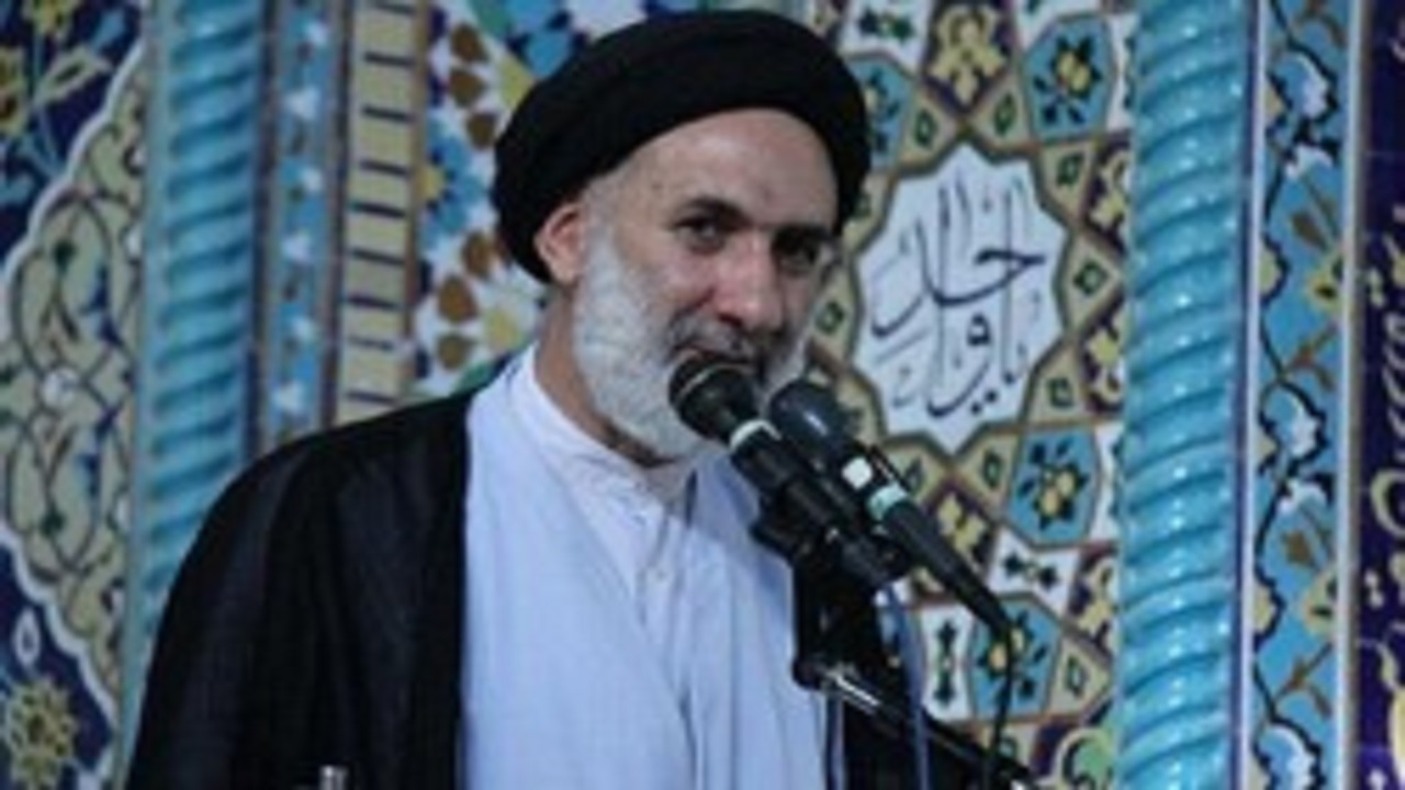 مسئولان باید برای خدمتگزاری به مردم از جان مایه بگذارند
