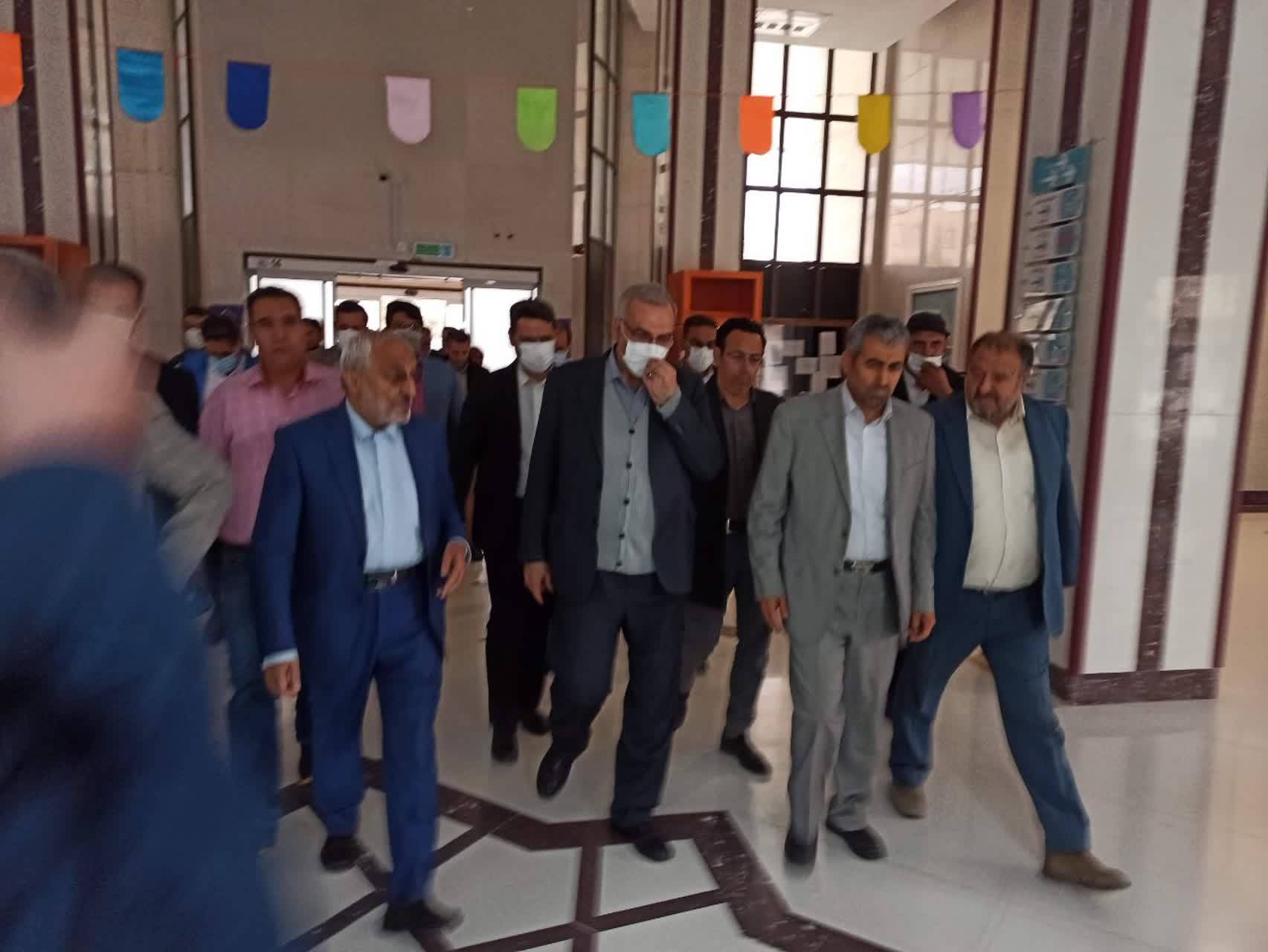 آخرین جزئیات از سقوط بالگرد حامل وزیر ورزش در بافت/ حال وزیر ورزش خوب ا&zwnj;ست  + تصاویر