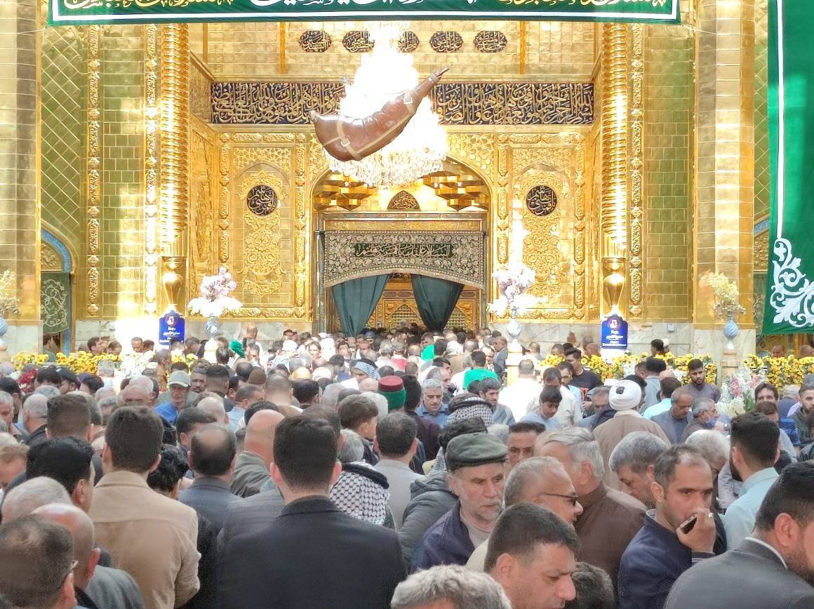 حرم قمر بنی هاشم در شب میلاد