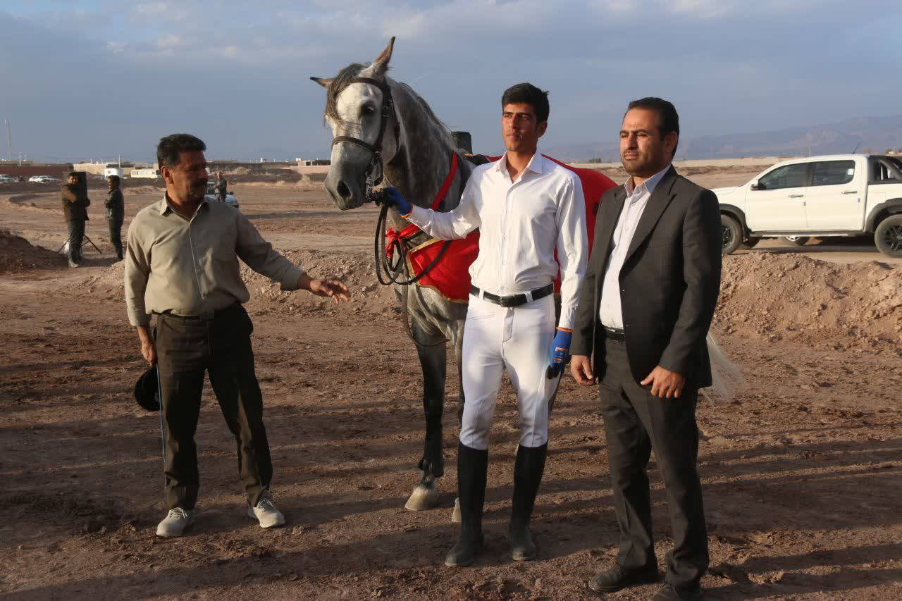 آغاز کورس اسب دوانی زمستانه در رفسنجان