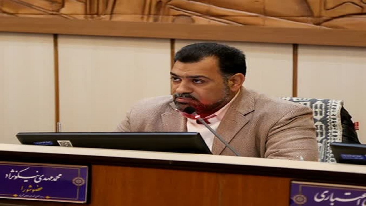 گلایه مندی شهروندان از وضعیت نامناسب آسفالت در برخی معابر شهر یزد