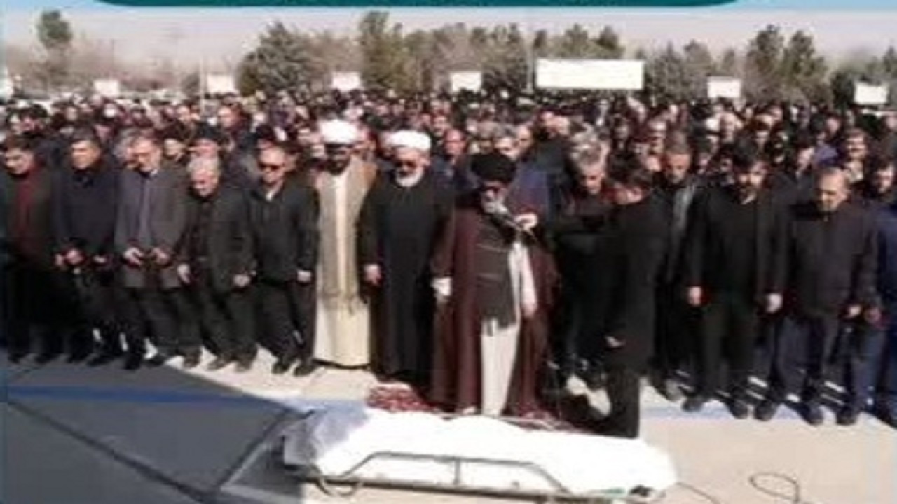 تشییع پیکر پدر ۲ شهید دوران دفاع مقدس در تبریز