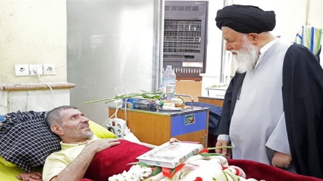 دیدار آیت‌الله علم‌الهدی با جانبازان ضایعه نخاعی به نمایندگی از رهبر انقلاب