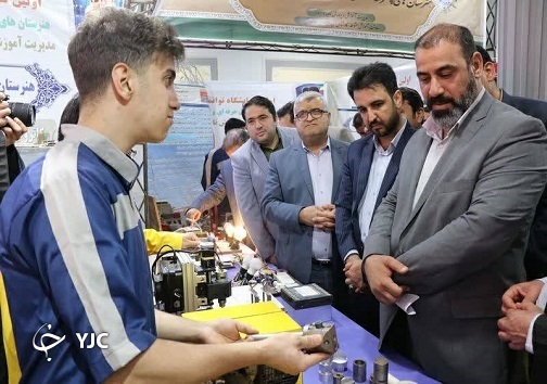 نمایشگاه توانمندی هنرستان&zwnj;های فنی و حرفه&zwnj;ای در اهواز افتتاح شد