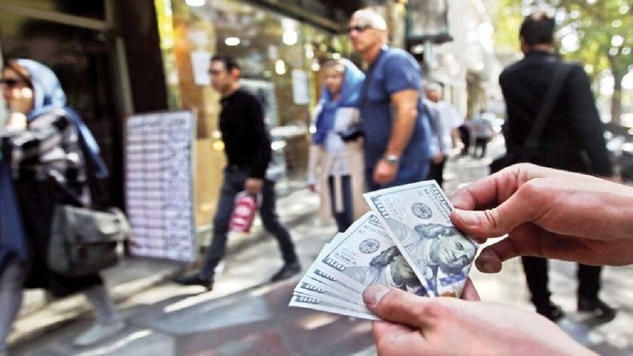 اجرای طرح سراسری مقابله با قاچاق کالا و ارز در تهران/ کشف ۱۸۱ هزار واحد ارز و ۷۵۸هزار موادمحترقه