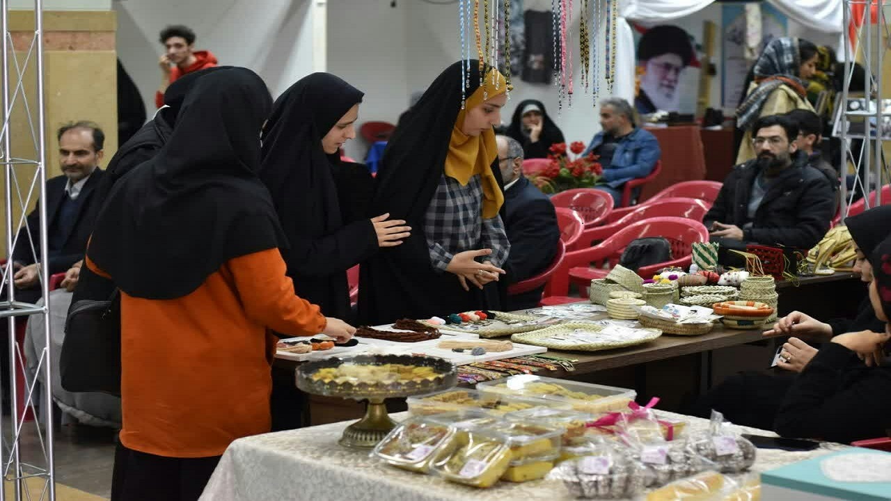 گشایش جشنواره فرهنگ اقوام ایرانی در دانشگاه حکیم سبزواری