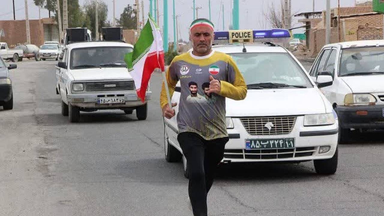 رهروان مکتب حاج قاسم از رفسنجان تا نوق را دویدند