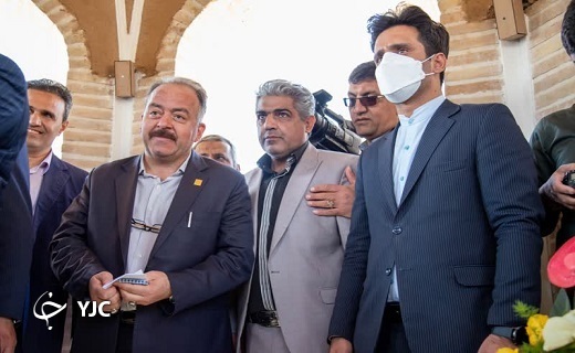 یادمان آذر یزدی در زادگاهش به بهره برداری رسید+ تصاویر