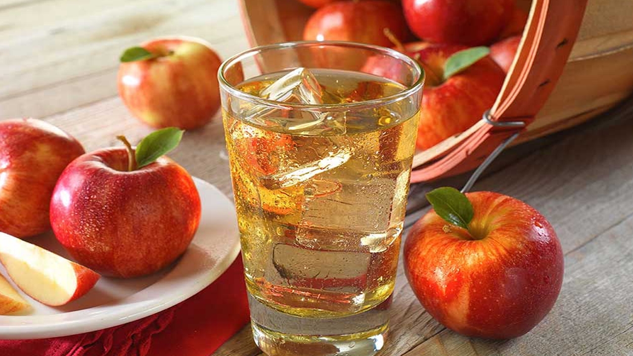 چطور از سیاه شدن آب سیب جلوگیری کنیم؟