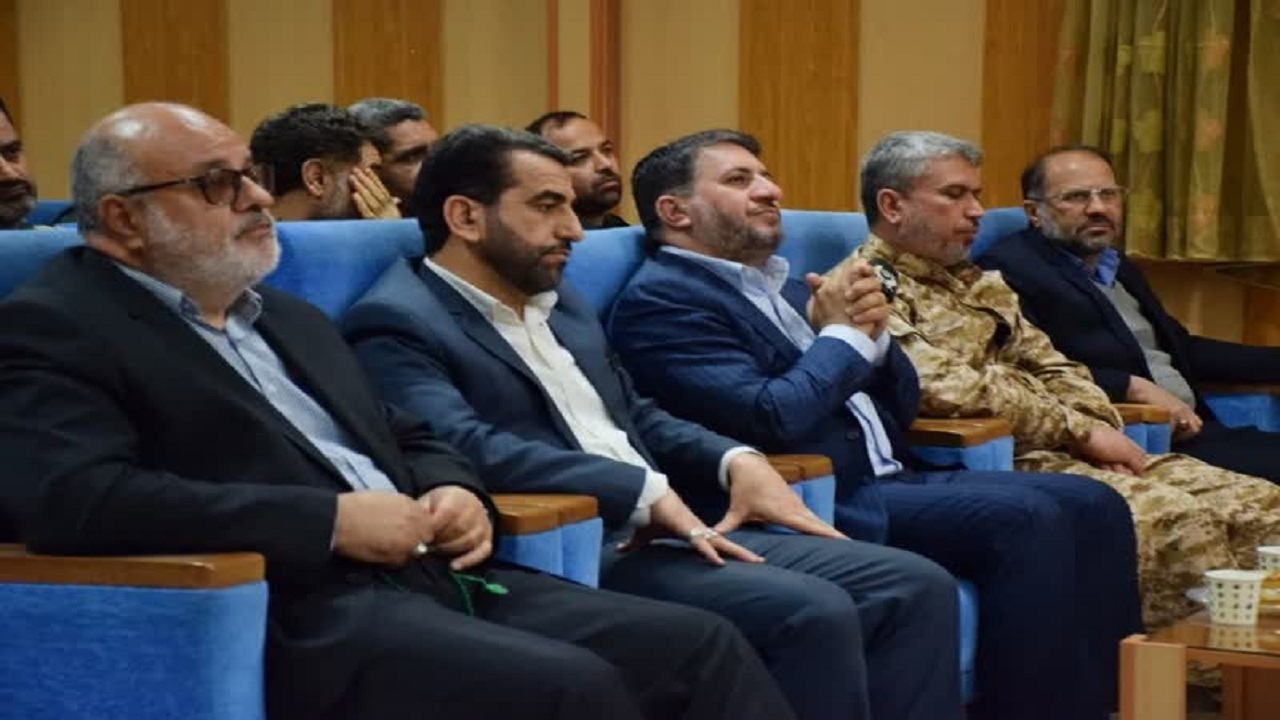 افزایش خدمات رسانی به مردم با تقویت روحیه جهادی در دستگاه‌های اداری