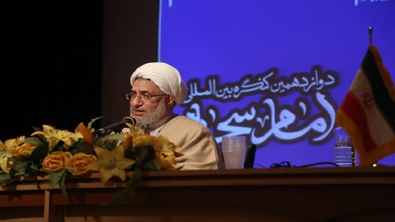 زیباترین جلوه‌های عشقبازی با خدا در فراز‌های صحیفه سجادیه