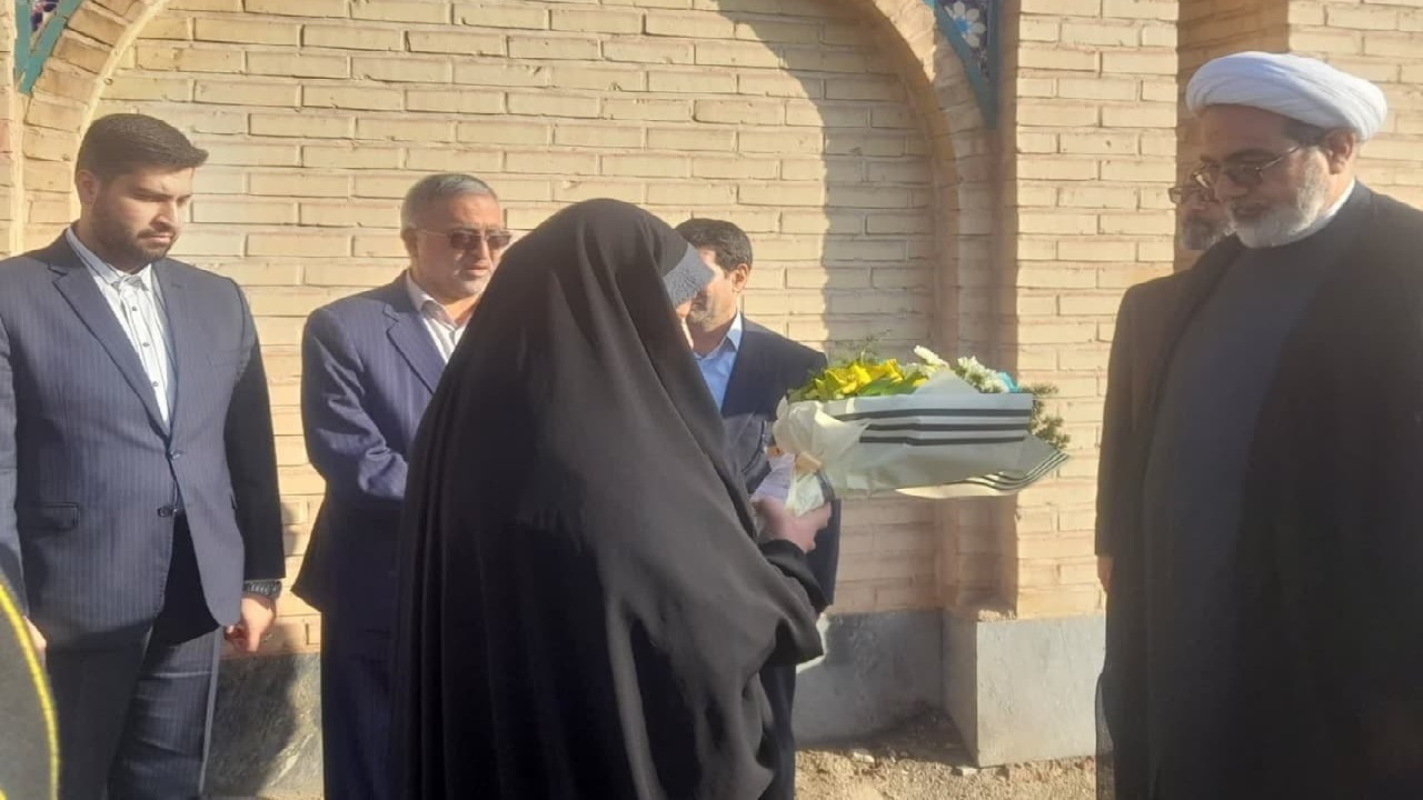 حضور رئیس سازمان قضایی نیرو‌های مسلح در گلزار شهدای دلیجان
