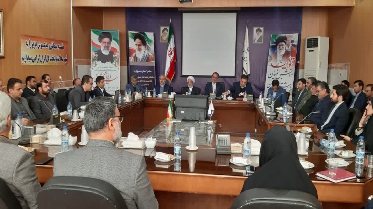 حضور رئیس سازمان بازرسی کل کشور در جلسه شورای اداری محلات