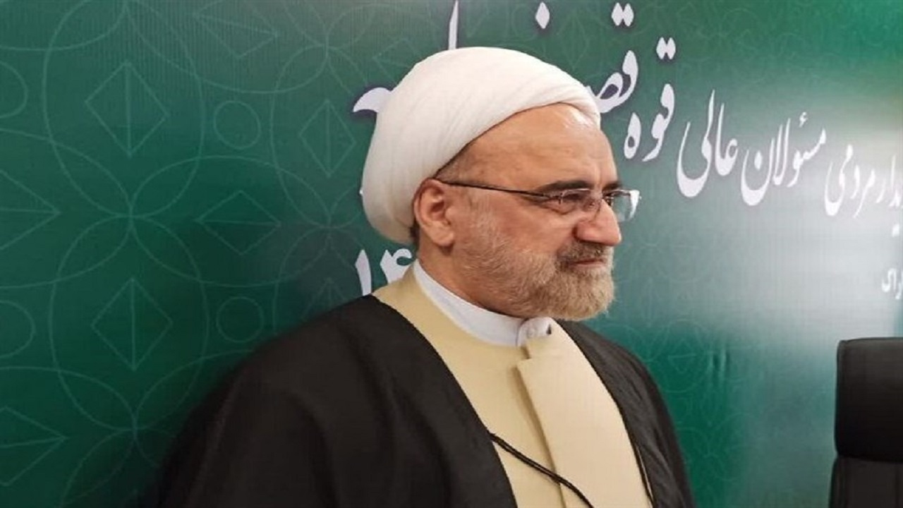 دادستان‌ قم مأمور‌ پیگیری ‌مسمومیت دانش‌آموزان شد/ تاکنون نتیجه‌ای نگرفته‌ایم