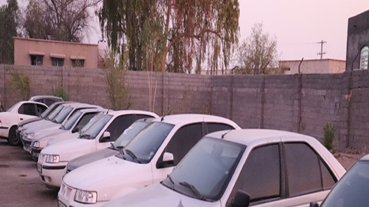 توقیف ۱۸ دستگاه خودروی سواری شوتی در میناب