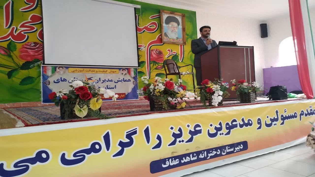 گسترش کارآفرینی در گرو گسترش هنرستان‌ها است