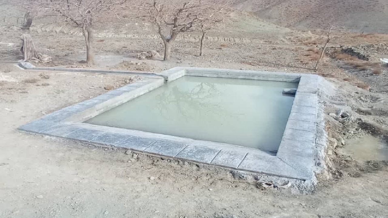 احداث استخر ذخیره آب در علی هدیه بالا سربیشه
