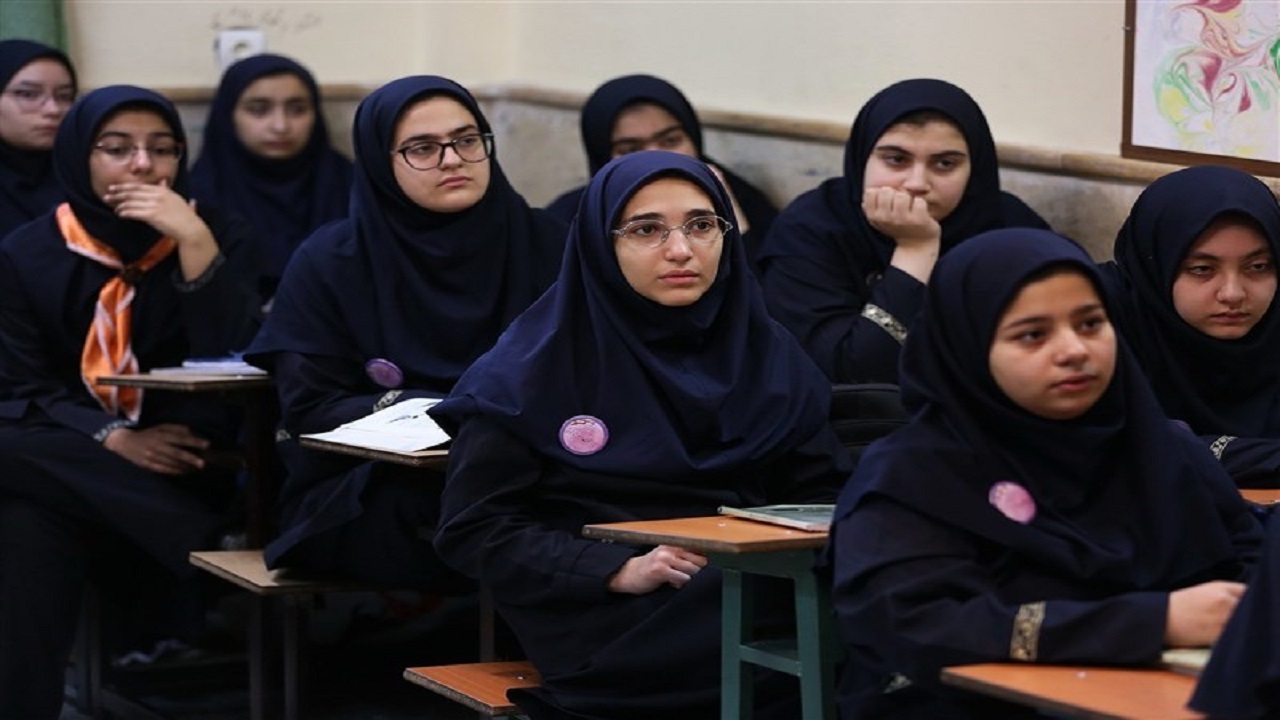 ۲۵ هزار دانش آموز قمی از خدمات مشاوره‌ای بهره‌مند شدند