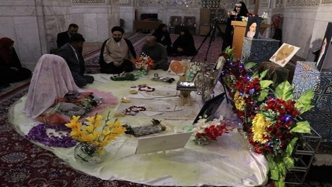 ازدواج ۲ زائر غیرایرانی از کشور ماداگاسکار در حرم مطهر رضوی