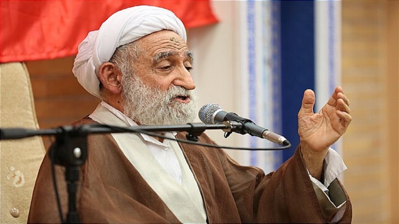 امام خمینی (ره) فقه را عامل ماندگاری جمهوری می‌دانست