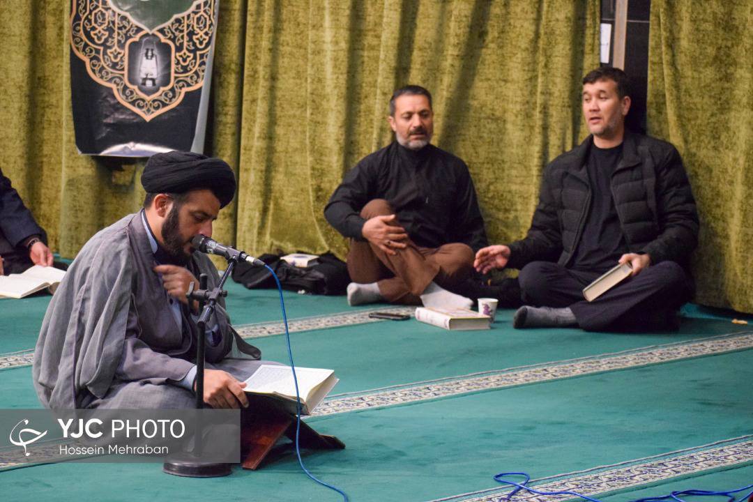 مراسم شب قدر در دانشگاه آزاد و فردوسی مشهد+ فیلم