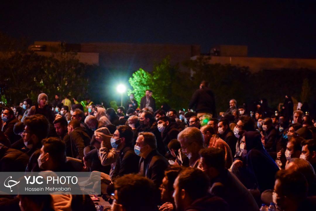 مراسم شب قدر در دانشگاه آزاد و فردوسی مشهد+ فیلم