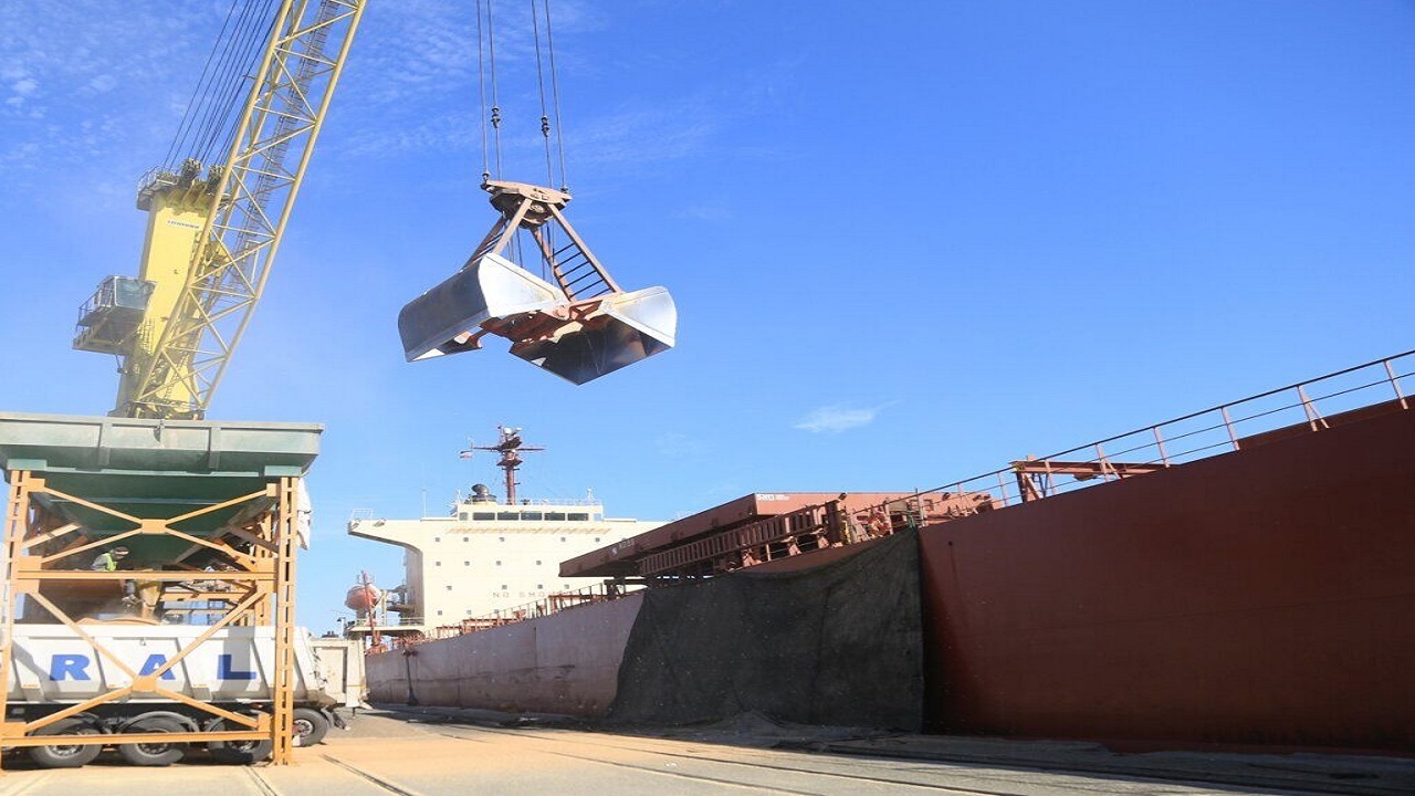 پارسال حدود ۲ میلیون تن کالای اساسی از بندر چابهار به سایر نقاط کشور منتقل شد