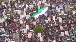 چگونه می‌شود از محاصره شیطان جان سالم به در برد؟ + فیلم