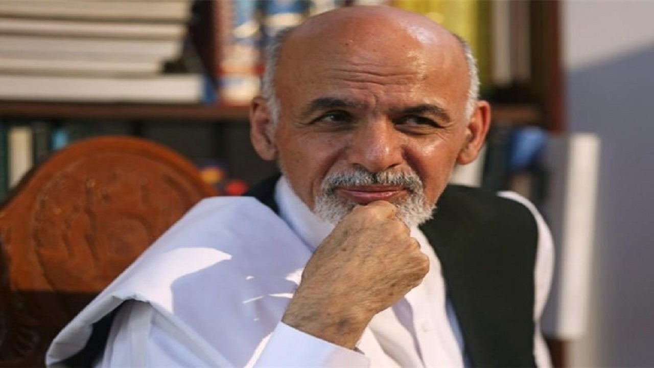 نبیل: «اشرف غنی» برای بازگشت به افغانستان تلاش می کند