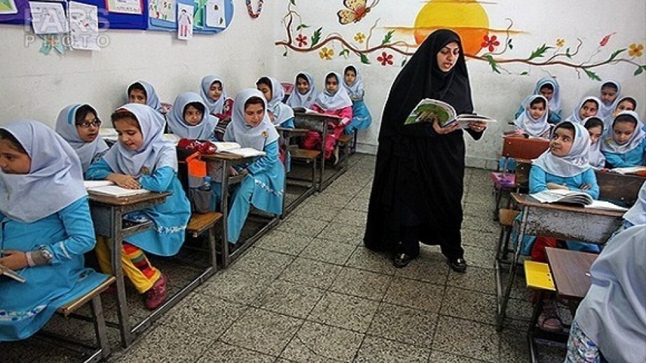 جایگاه والای معلمان در فرهنگ و معارف اسلامی