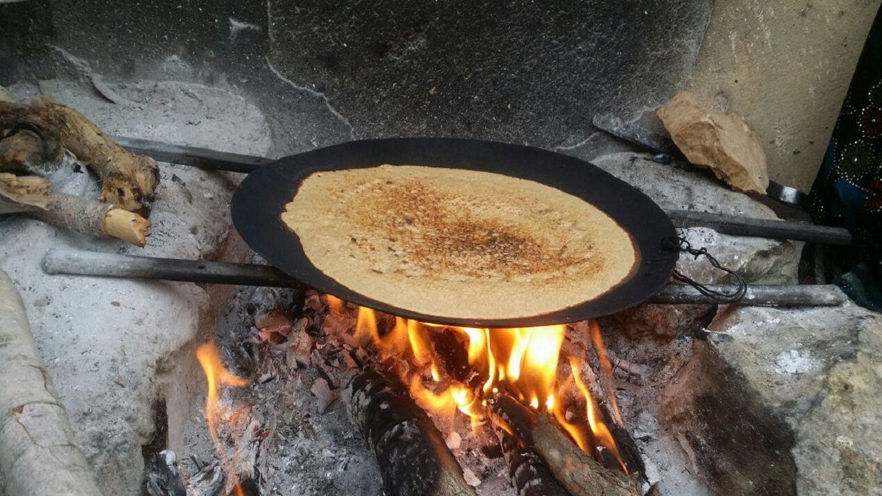از