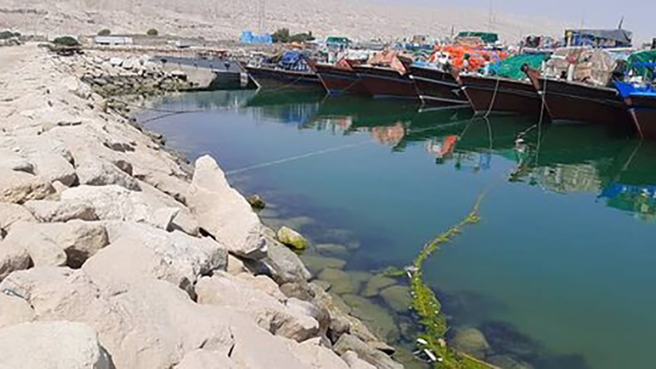 آغاز لایروبی بندرگاه شیو در شهرستان پارسیان