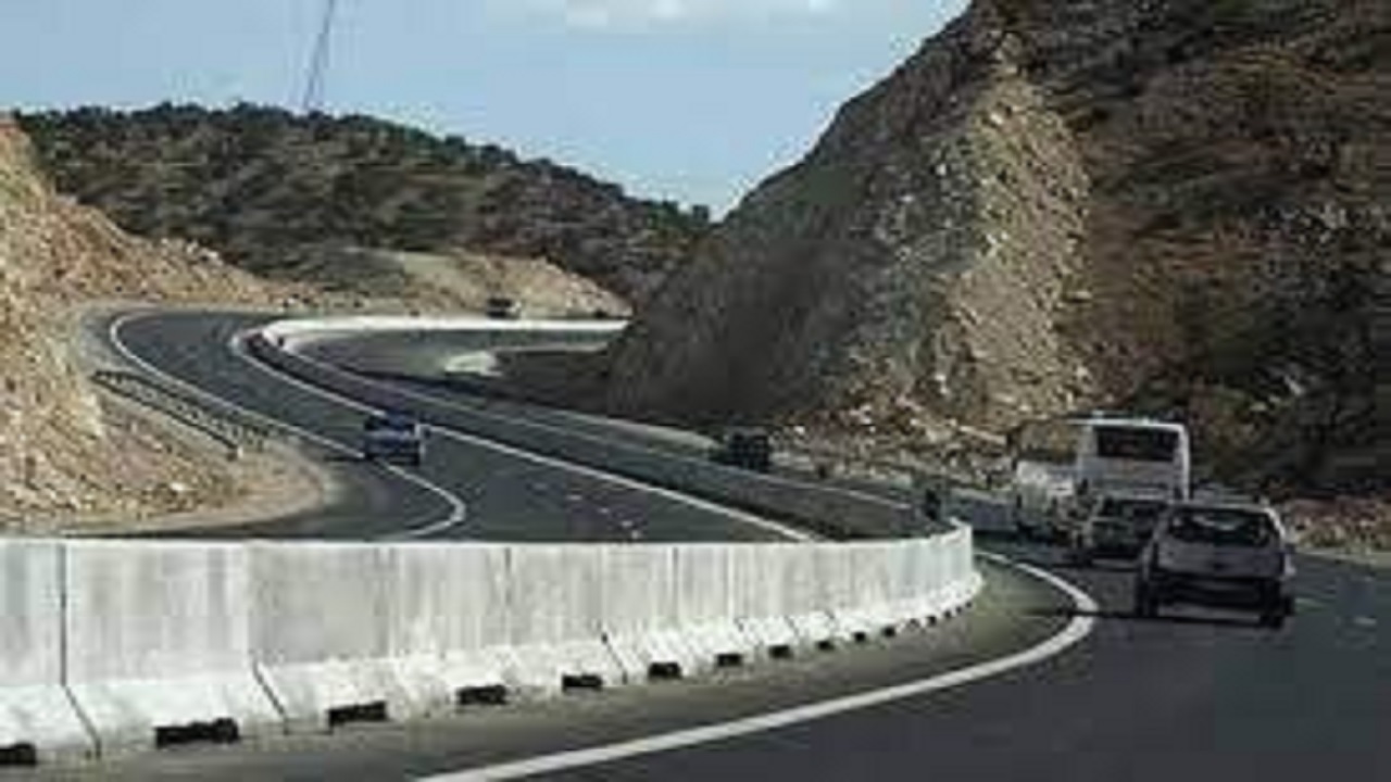 ایمن سازی ۱۴۷ نقطه پر تصادف در محور‌های مواصلاتی سیستان و بلوچستان